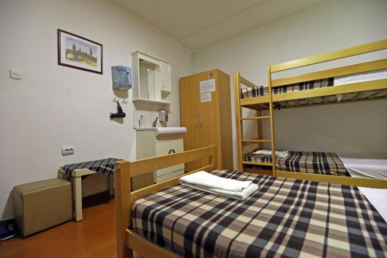 Hostel 42 สโกเปีย ภายนอก รูปภาพ