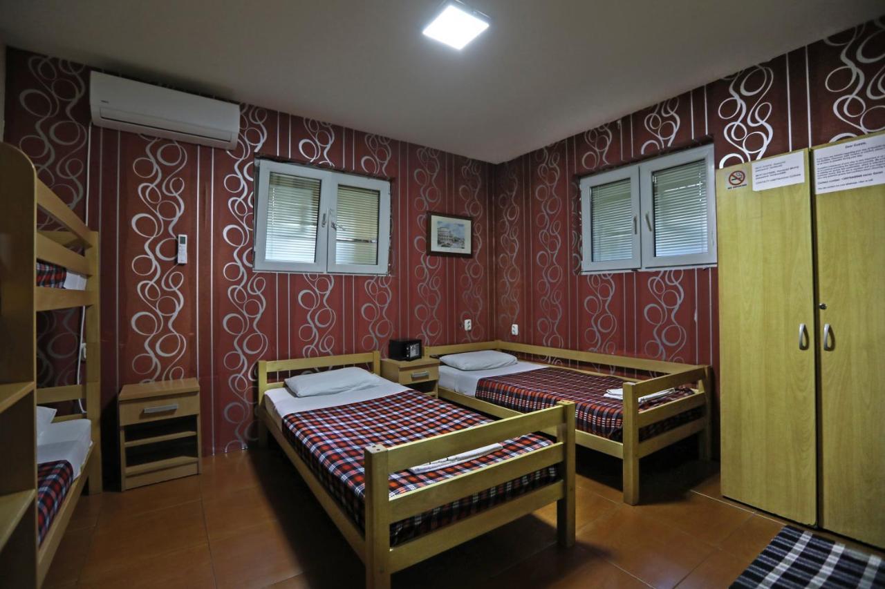 Hostel 42 สโกเปีย ภายนอก รูปภาพ